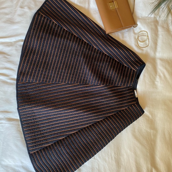 H&M Black & Tan/Brown Circle Skirt - Picture 5 of 7
